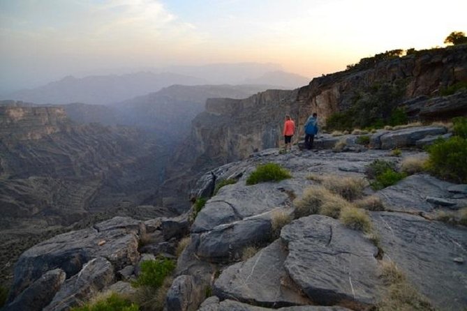 Nizwa and Jabl Shams private and custom tour - Nizwa Fort and the Friday timing problem