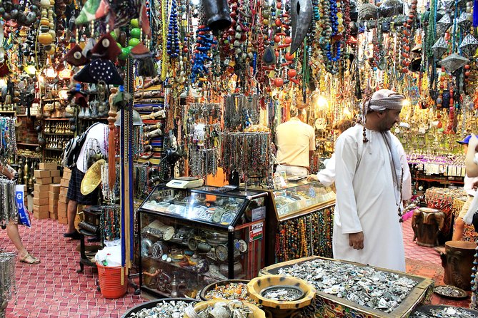 Nizwa Fort & Live cattle market only Friday -Bahla-Jabreen Castle -Full day Tour - Bahla Fort, old villages, and pottery