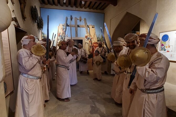 Nizwa Fort-Nizwa Souq-Birkat Al Mouz-Jebel Akhdar - Private Full Day Tour - The guides are a major part of the value