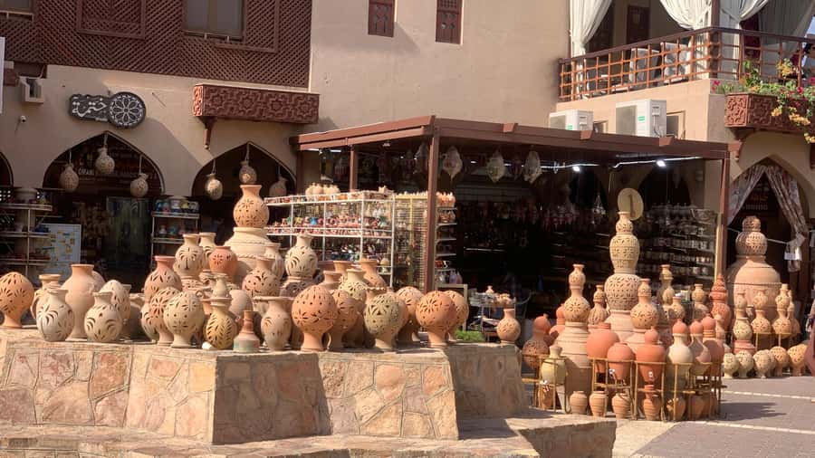 Nizwa: Nizwa Fort and Birkat Al Mouz Guided Tour - Key points to know before booking