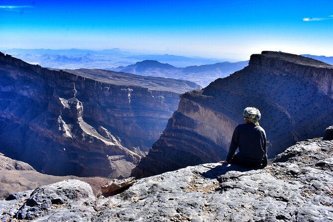Oman Grand Canyon, Jebel Shams & Nizwa Full Day Tour - Key points at a glance
