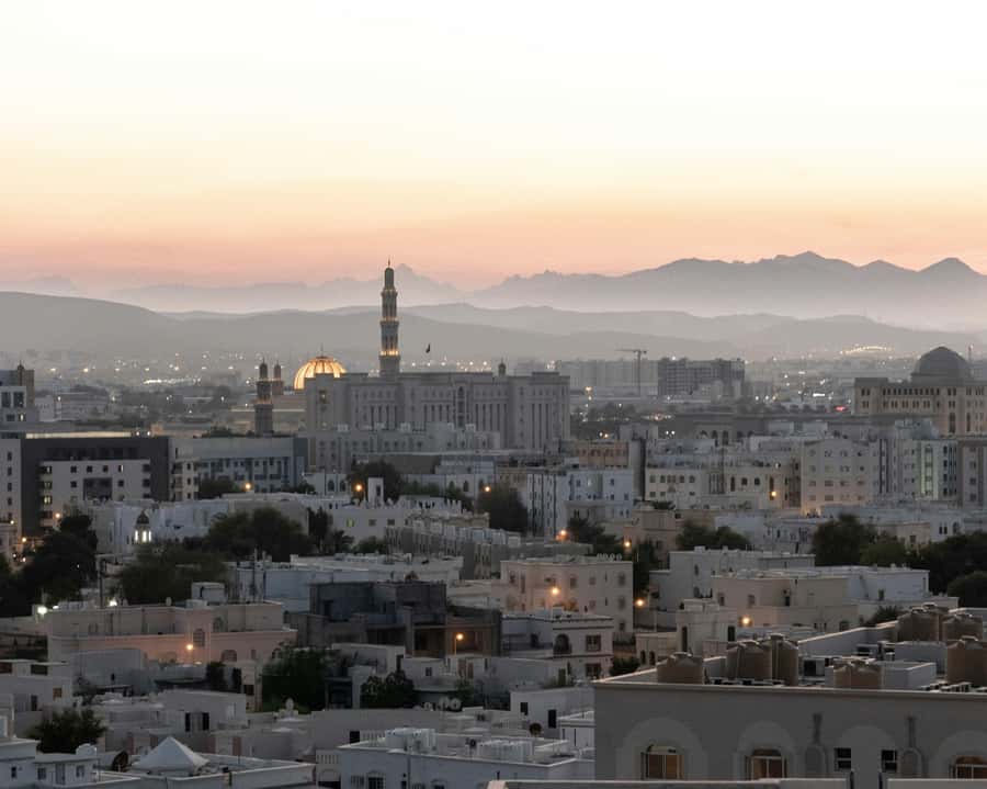 Oman: Private Muscat City Tour With Pick-up/ Drop-off - Mutrah Fort and the old harbor