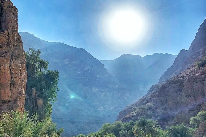 Overnight Desert Tour with Wadi Bani Khalid - Guides who add character to the day