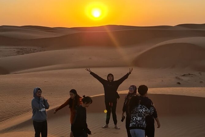 Private 4 Days & 3 Nights Roundtrip Camping Tours in Oman - Muscat to the coast: mosque, wadis, and swimming holes
