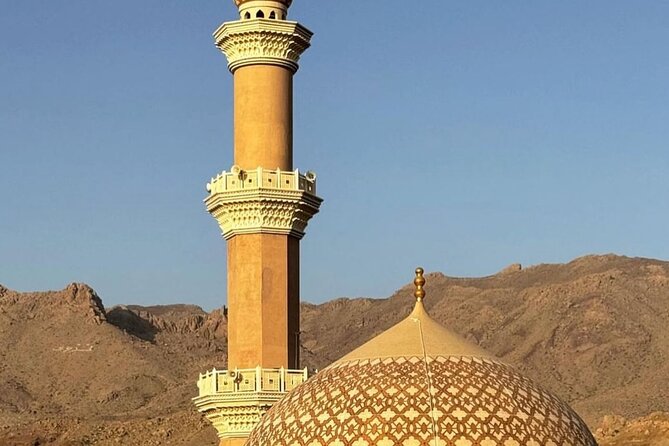 Private Day Tour to the Enchanting Forts of Nizwa - The guide can make or break the day