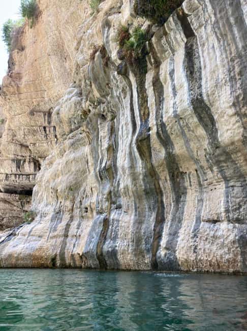 Private Day Trip to Wadi Tiwi, Fins Beach, Bimmah Sinkhole - Why Wadi Mibam deserves the long approach