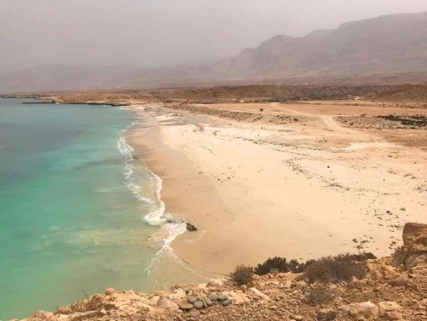 Private Day Trip to Wadi Tiwi, Fins Beach, Bimmah Sinkhole - A private 4WD changes the pace