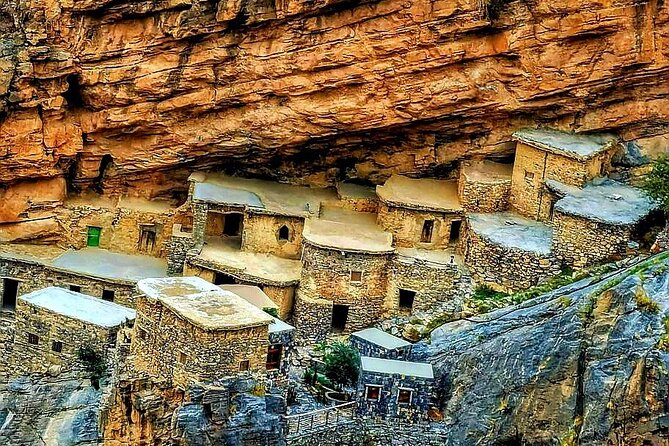 Private Full-Day Jebel Akhdar-Al Suwjara Village Tour - From Muscat to Birkat Al Mouz