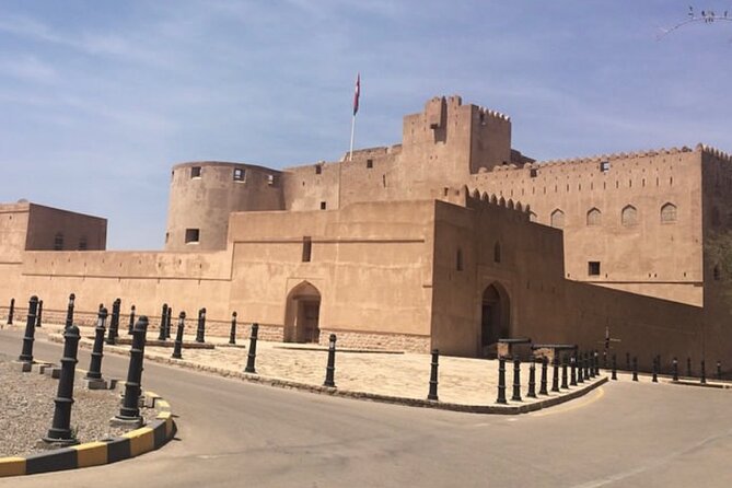 Private Full Day Nizwa Fort Nizwa Souq Bahla Fort Jabreen Castle - Jabreen Castle: A Place for Learning, Not Just Defense