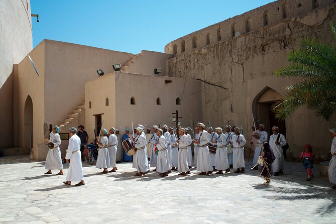 Private Full-Day Tours At Nizwa Historical - Inside Nizwa Fort for One Hour