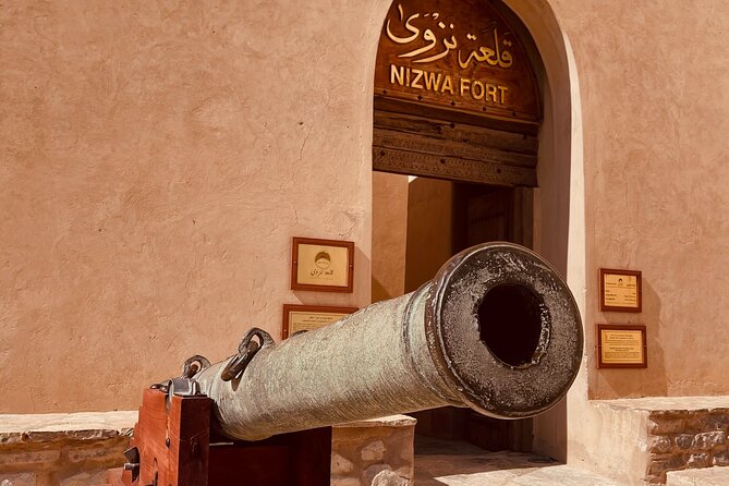 Private Full-Day Tours At Nizwa Historical - Two Hours in Nizwa Souq and Al-Aqr