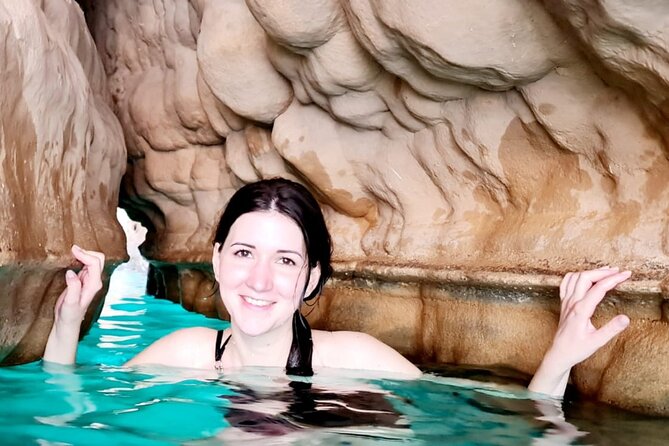 Private Full-Day Wadi Shab and Bimmah Sinkhole Tour - Walking Through Wadi Shab’s Green Canyon