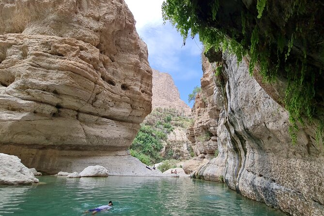 Private Full-Day Wadi Tiwi and Bimmah Sinkhole Tour from Muscat - What to pack for this Oman day trip