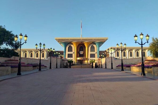 Private Muscat City Tour - Full Day Tour - Bait Al Zubair: the best museum stop on the route