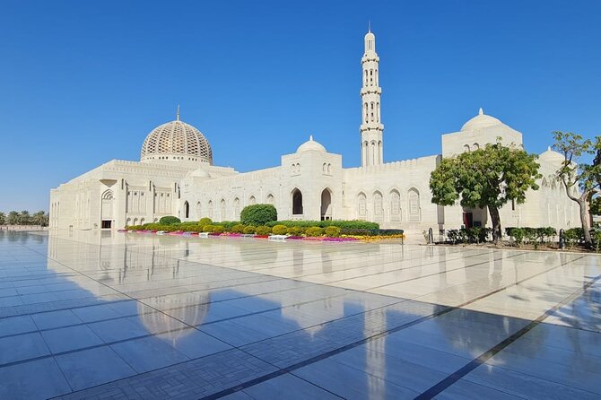 Private Sultan Qaboos Grand Mosque-Nakhal Fort-Wakan Village - Full Day Tour - What private 4WD transport changes