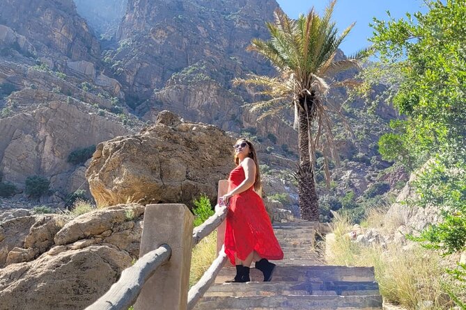 Private Sultan Qaboos Grand Mosque-Nakhal Fort-Wakan Village - Full Day Tour - A warm pause at Nakhal hot spring