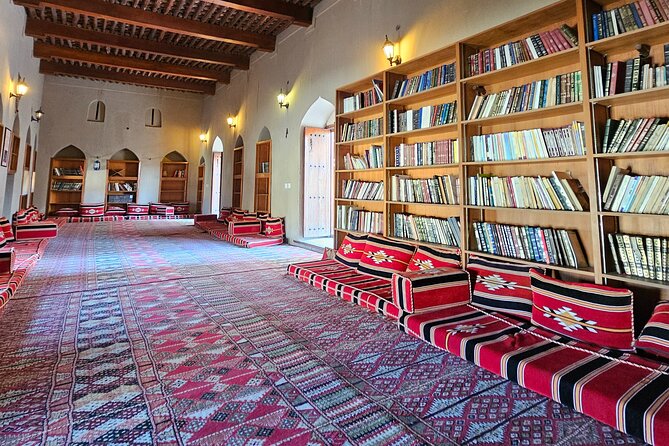 Private Tour Nizwa Birkat Al Mouz and Oman Across Ages Museum - Nizwa Fort: one hour inside Oman’s defensive past