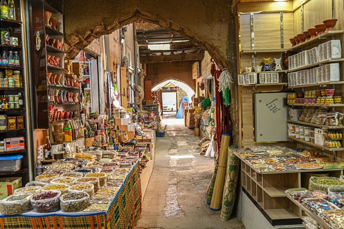 Private Tour Nizwa Birkat Al Mouz and Oman Across Ages Museum - Transport, timing, and practical comfort