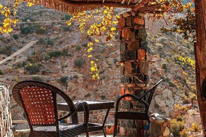 Private Tour to Jebel Akhdar Al Suwjara Village - Jebel Akhdar: rose gardens and high valley views