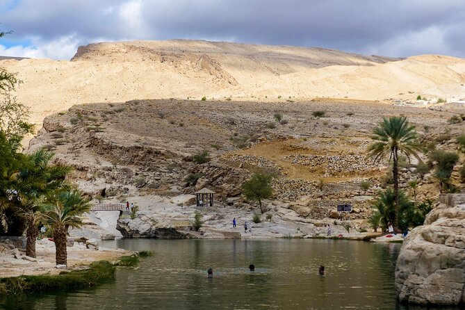 Private Tour -Whaiba sand &wadi Bani khaled - Why this Oman day trip works