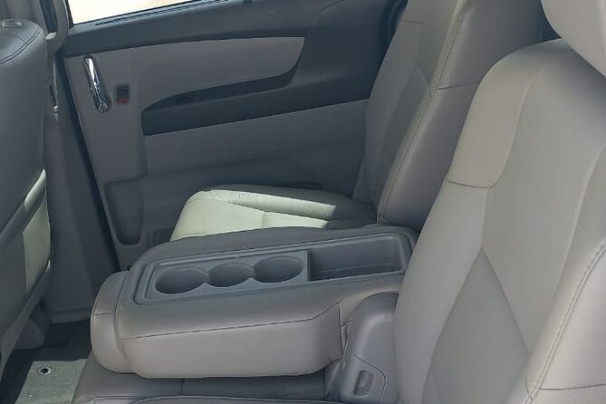 Private transfer from Muscat Airport to your Muscat Hotel - What the driver service adds