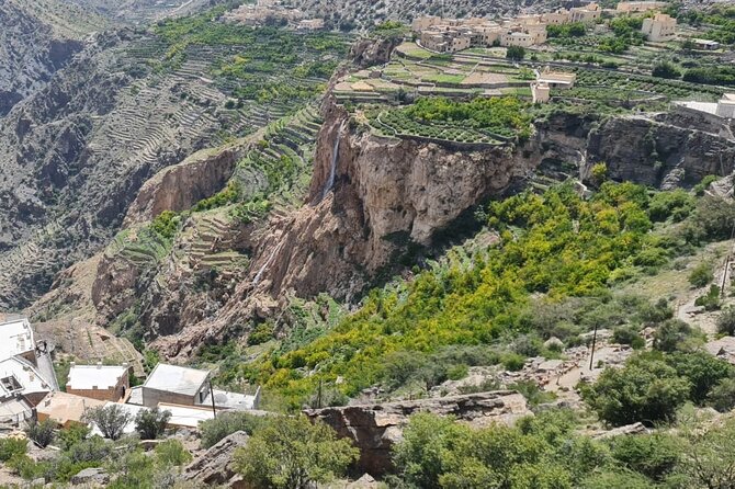 Private Transfer from Muscat to Jebel Akhdar by 4WD Car - Why this transfer can make Jebel Akhdar easier
