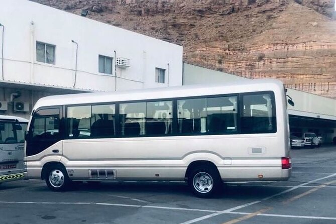 Private Transfer From Muscat To Wadi Shab And Back - Swimming, hiking, and photography