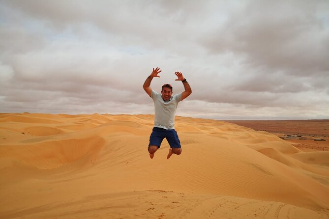 Private Transfer from Muscat to Wahiba Sand Desert by 4WD Vehicle - The 30-minute duration needs clarification