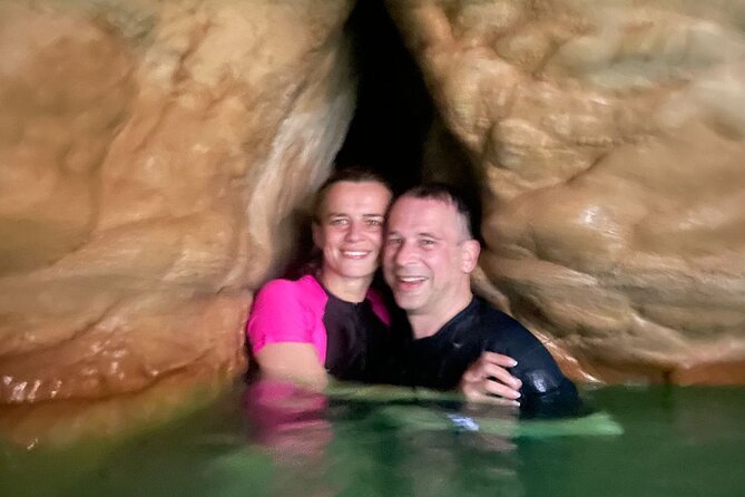 Private Wadi Shab - Bimmah Sinkhole - White Sand Beach - Full Day Tour - What the private format is really worth
