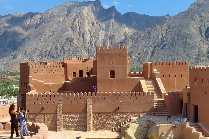 Private Walking Tour in Nakhal and Wakan Valley - Al Thowarah Hot Springs: A Short Natural Pause