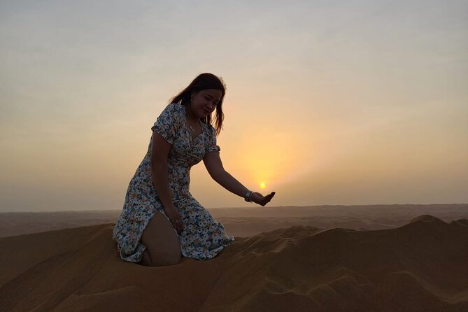 Private Watching Sunset Desert Safari Tour - Crossing to Wahiba Sands in a 4WD
