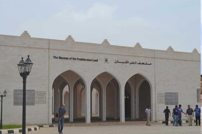 Salalah City Tour :Salalah Tours - Sultan Qaboos Mosque and Salalah’s plantation belt