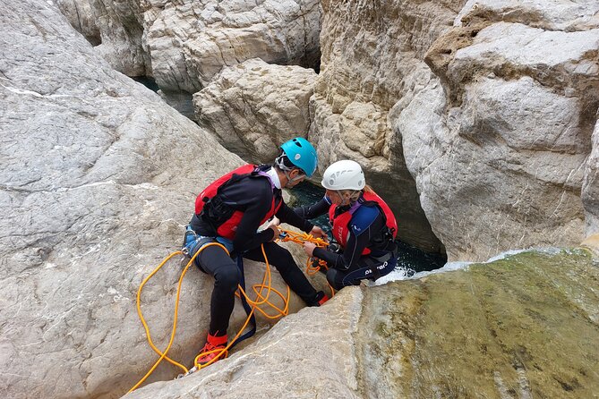 Shared Guided Canyoneering Experience in Snake Canyon of Oman - Key points to know before booking