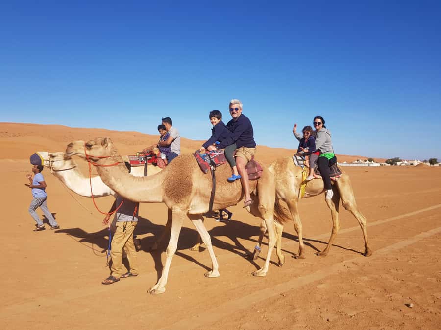 Sunset at wahiba desert - What the guide adds to the day