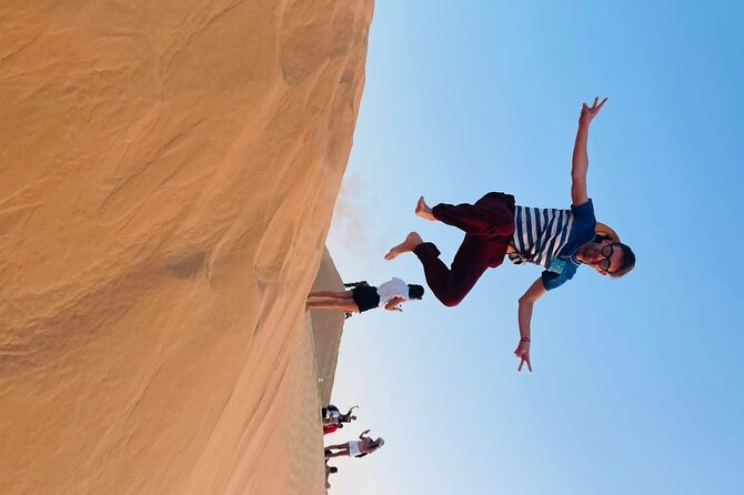 Sunset Desert Safari Salalah Tour in Rub Al Khali - Empty Quarter - The sunset photography stop