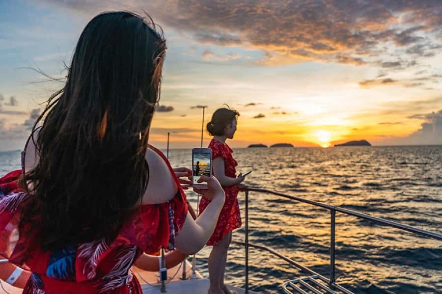 Sunset Dhow Cruise - Should You Book It?