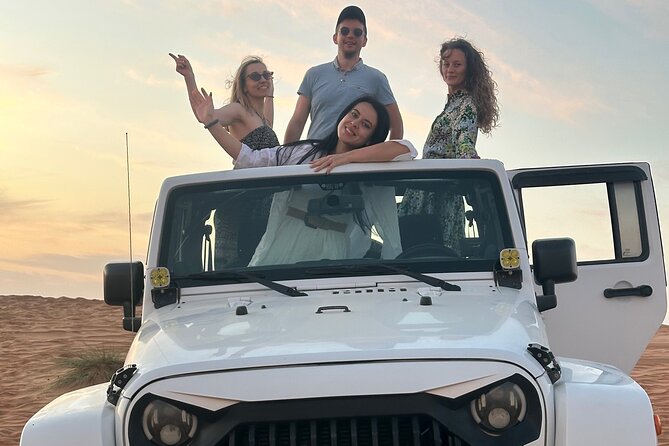 Sunset in Wahiba Sands 4x4 Adventure - One hour of dune bashing in a 4x4