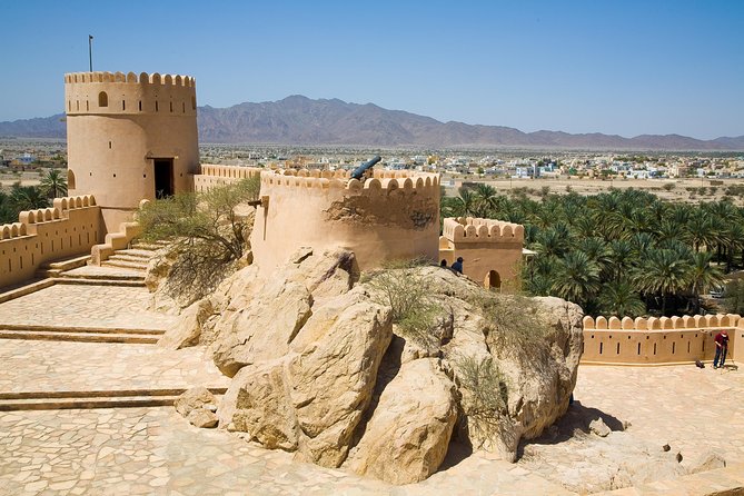 The North & Nakhl Half Day Tour from Muscat - Nakhl Fort on its rocky perch