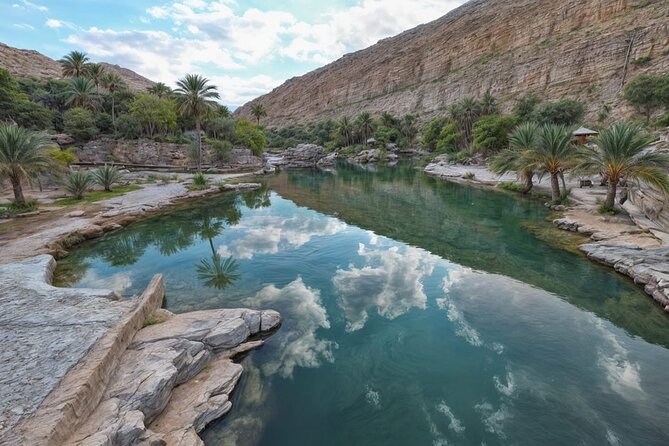 Tour Jawahir 2 Days-1 Night In Wahiba Sands, Oman Tours Package - Wadi Bani Khalid: clear pools after a short walk