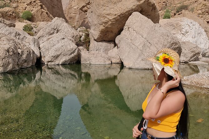 Wadi Al Arbeieen Sinkhole & Fins Beach Swim & Hike - Three hours among the pools at Wadi Al Arbeieen