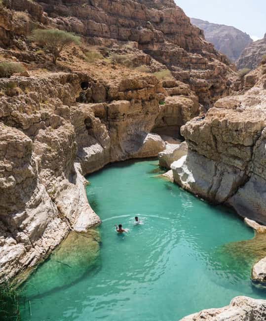 wadi shab and bimmah sinkhole tour from muscat - Who should choose this Oman experience?