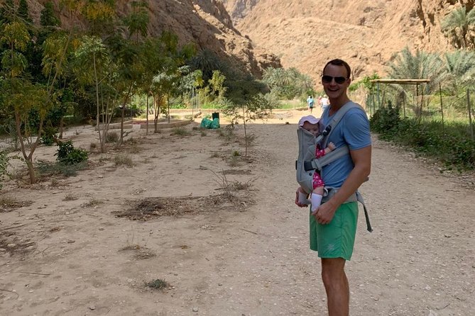 Wadi Shab full day tour (Muscat tours) : Private & custom tours - Swimming pools and the cave waterfall