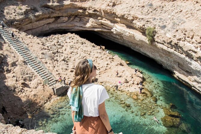 WADI SHAB - Muscat, Oman - The guide can shape the whole experience