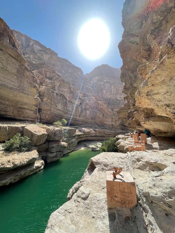 Wadi Shab Parking Meet the Local Guide for Self drivers - Meeting at the parking area