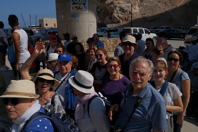 Wadi Shab Trekking and Swimming Tour - Why Wadi Shab works so well as a Muscat day trip