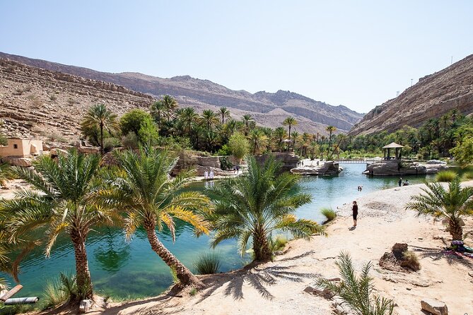 Wahiba Sands Tour - Entering Wahiba Sands by off-road vehicle
