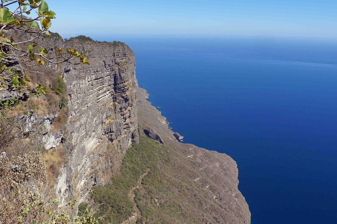 West Coast Mountains and Beaches (Fazayah beach + Shaat cliff) - Ayn Sahalnoot and its limestone spring