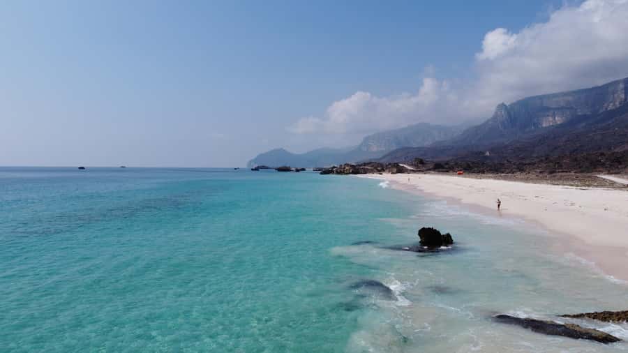 West Salalah Highlights: Coastal Wonders & Scenic Views - Al Fazayah Beach: the day’s long pause